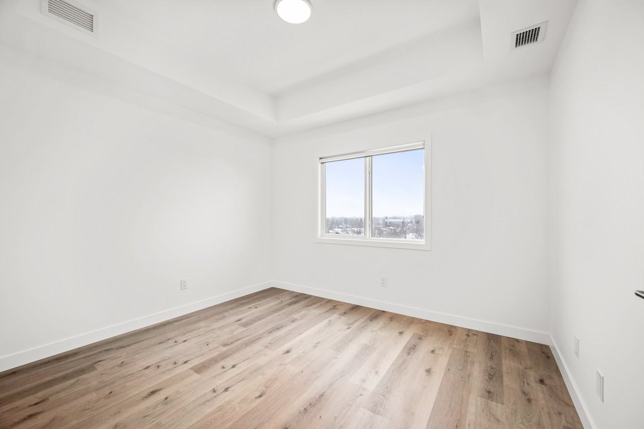 1800 Leila Avenue - Photo 6 of 30