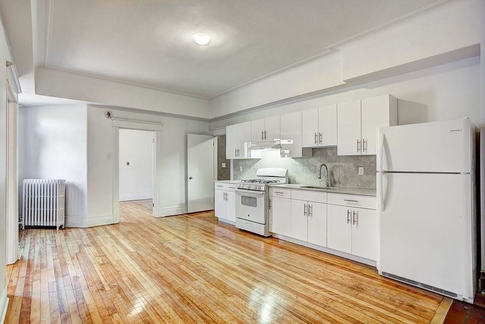 3514 Rue Hutchison — photo 2