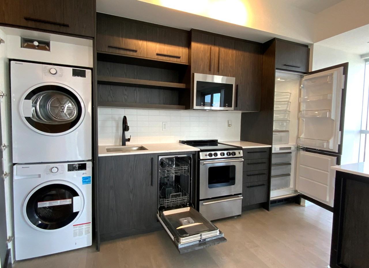 560 Rideau St #1207 - Photo 3 of 34