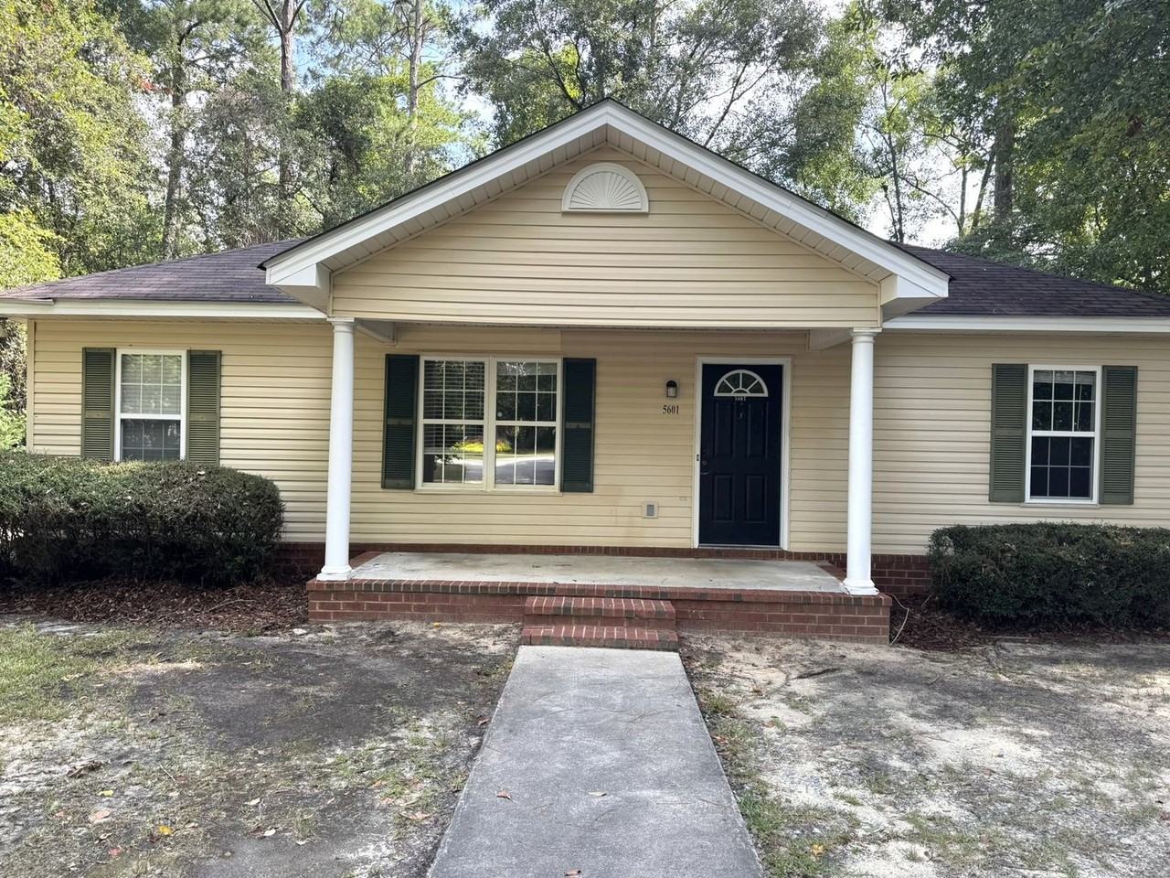 5601 Landings Pkwy - Photo 2 of 12