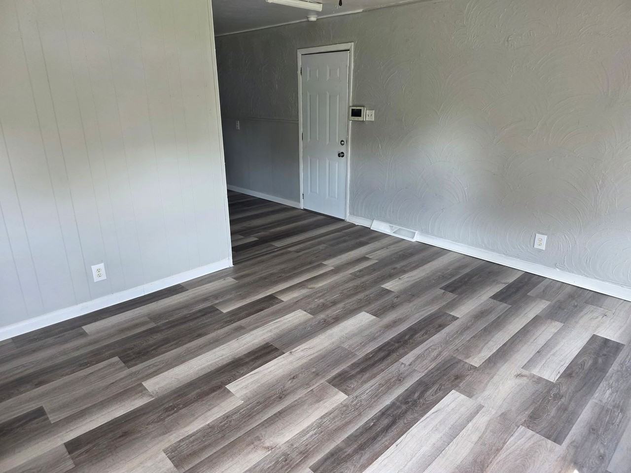 35 Westwood Dr - Photo 2 of 11