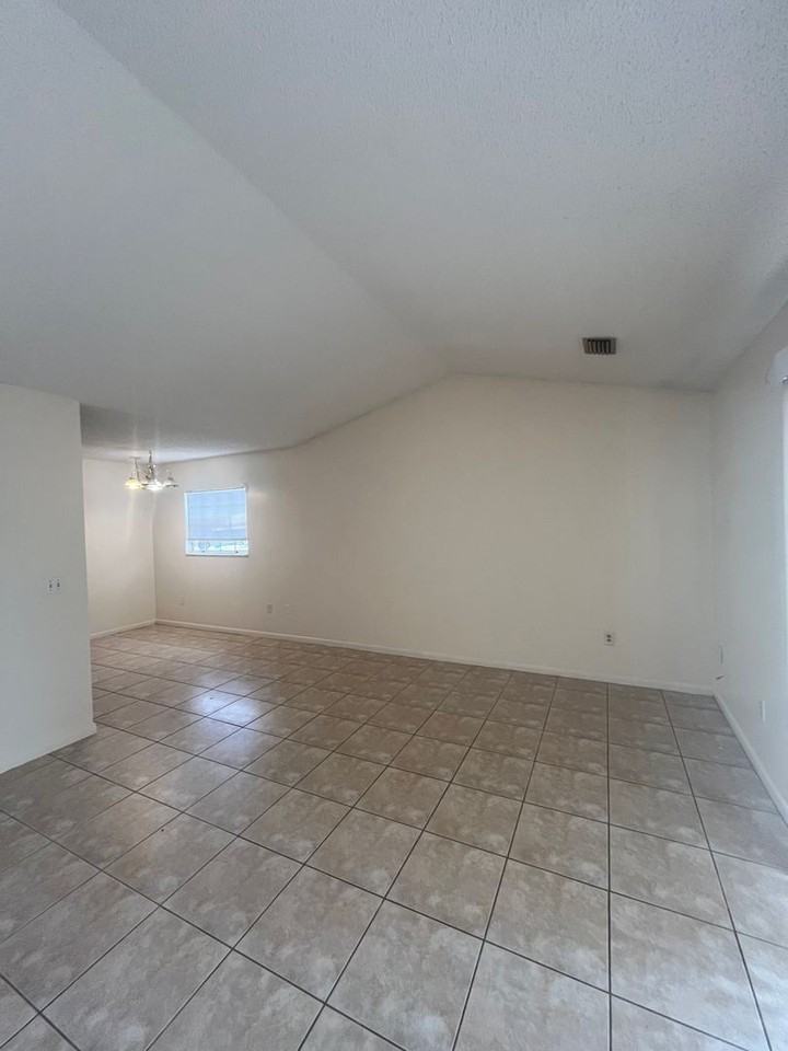 26 Bunker View Dr - Photo 2 of 6