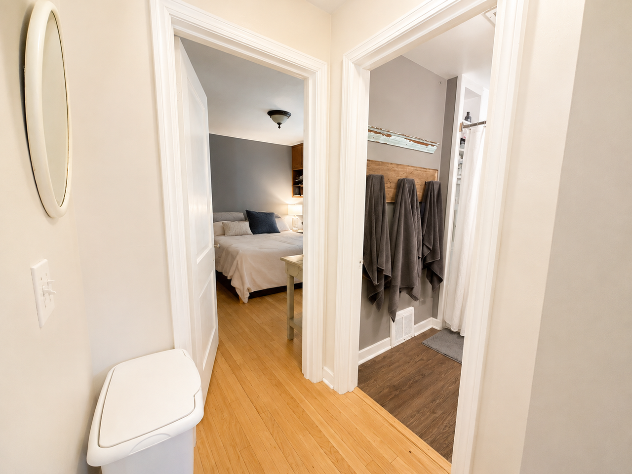 2112 Clark St - Photo 4 of 8