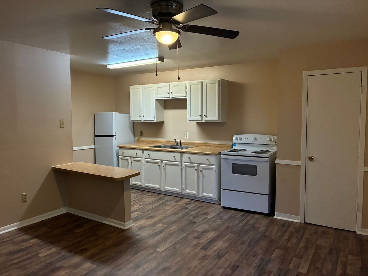 Cedarknoll Apartments - Photo 2 of 10