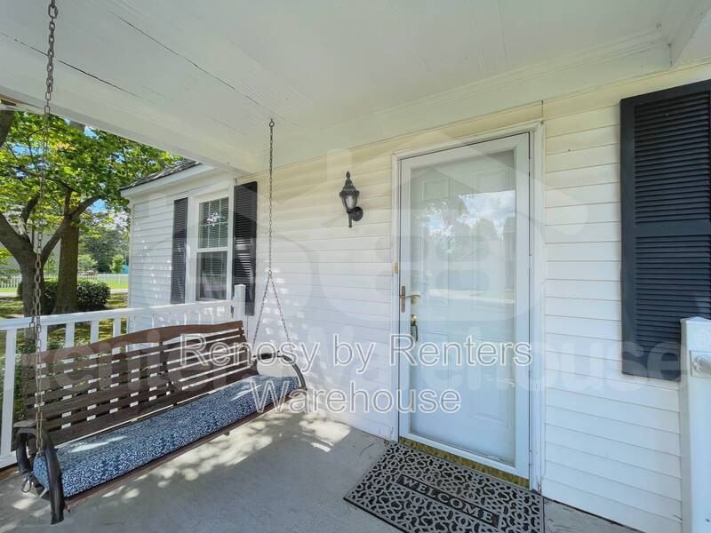 1619 Laurel Ave - Photo 4 of 44