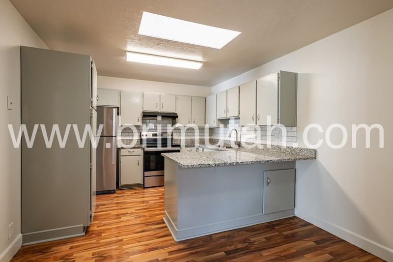3669 Southeast - Photo 7 of 31