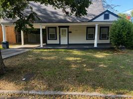 featured image of 2321 Winona Ave #1
