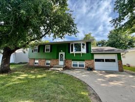 1827 Jacobssen Dr - Photo 1 of 1