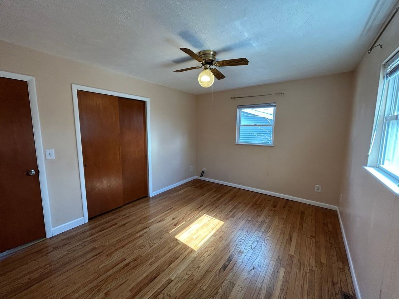 1827 Jacobssen Dr - Photo 5 of 15