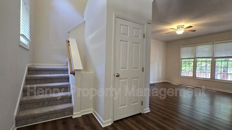 100 Mint Hill Dr - Photo 2 of 22