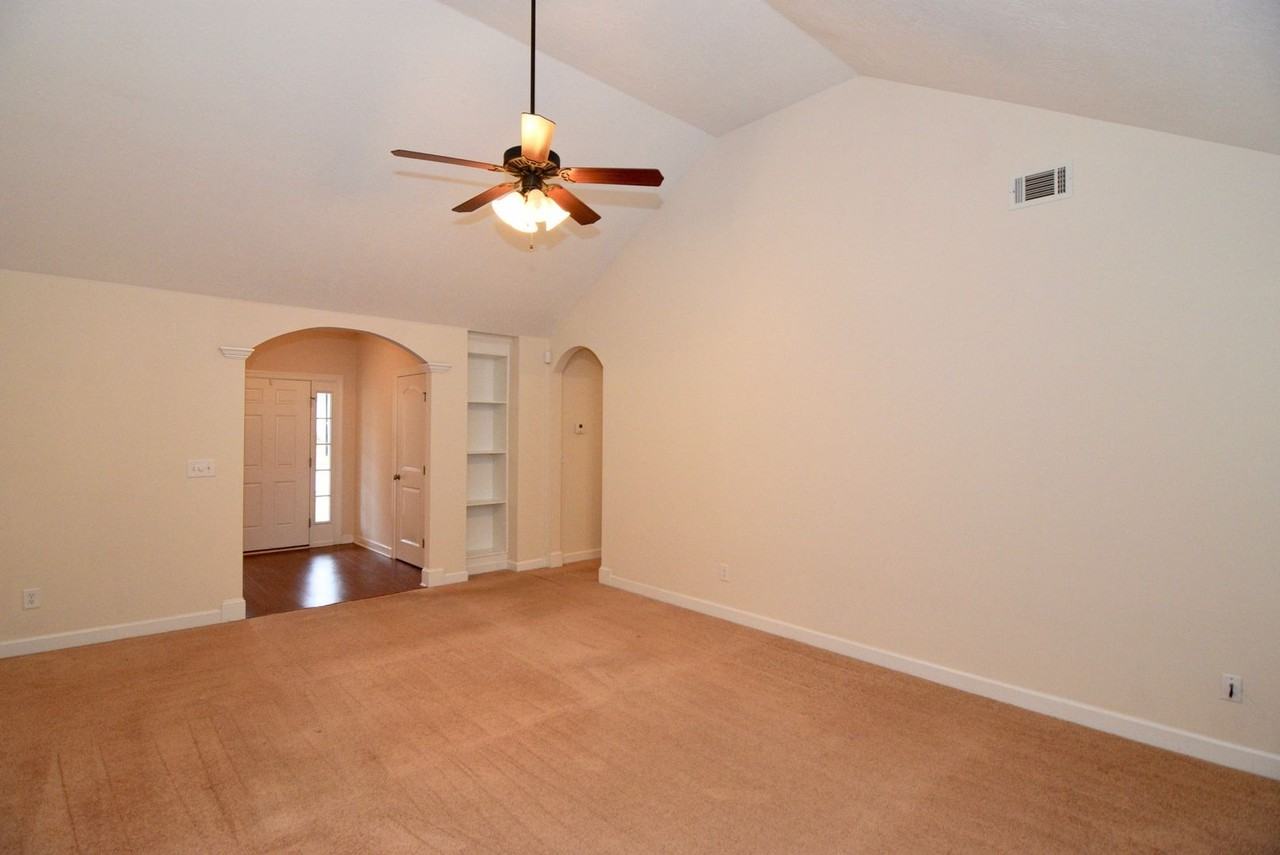 659 Ventana Dr - Photo 7 of 44