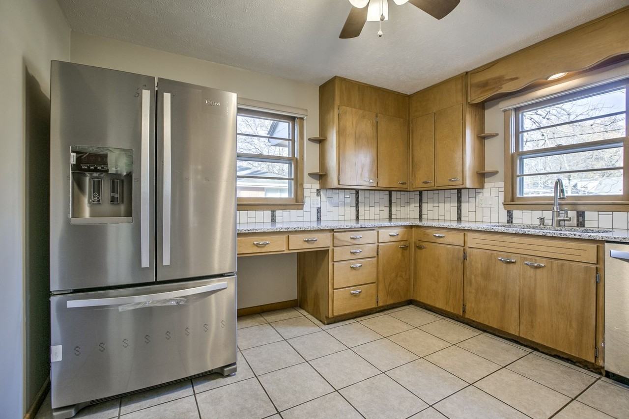 3920 W St - Photo 4 of 17