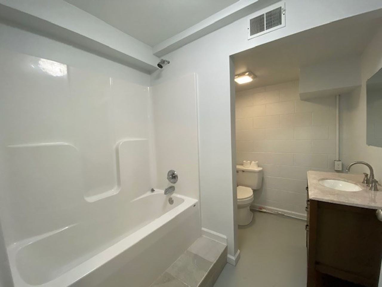 709 Old Knoxville Hwy #A - Photo 6 of 8