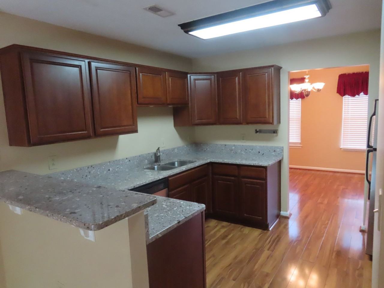 101 Westover Ave #204 - Photo 5 of 18