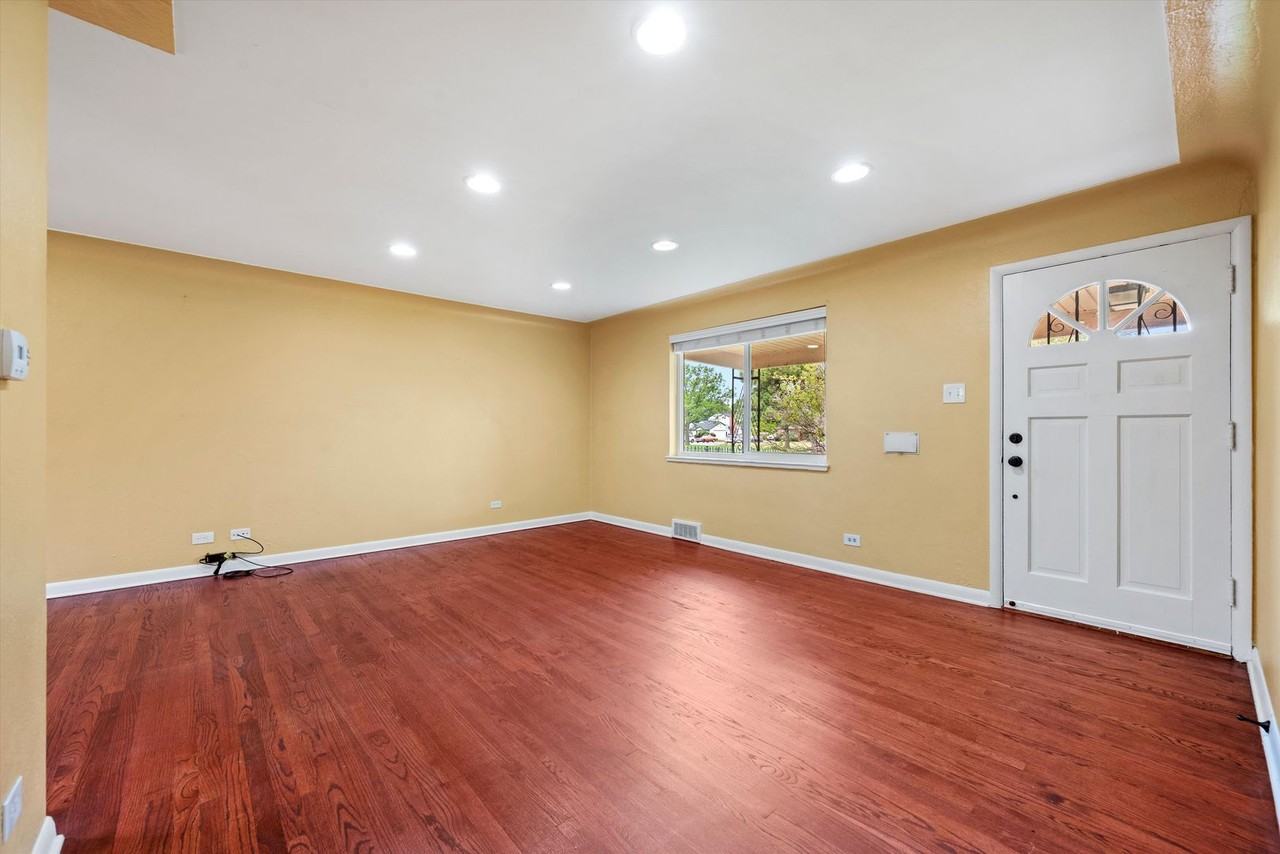 3332 N Monaco Street Pkwy - Photo 6 of 22