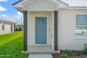 featured image of 2742 Largo Ave