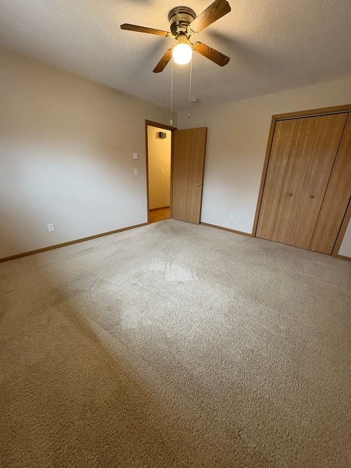 801 Evergreen Dr #2 - Photo 4 of 11