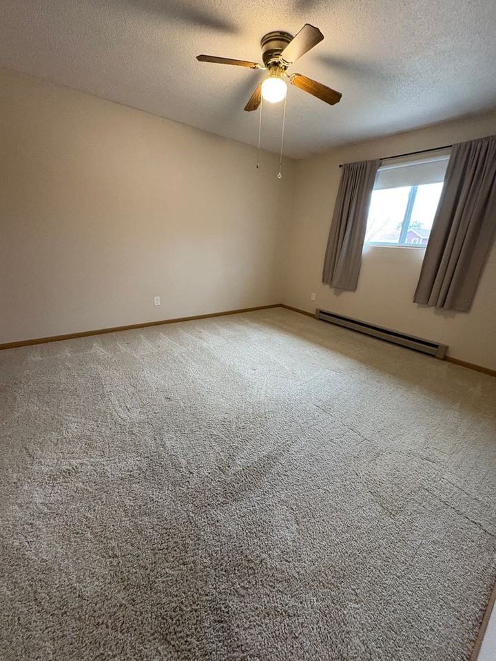 801 Evergreen Dr #2 - Photo 5 of 11