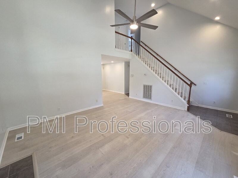 112 Buena Vista Ct - Photo 3 of 14