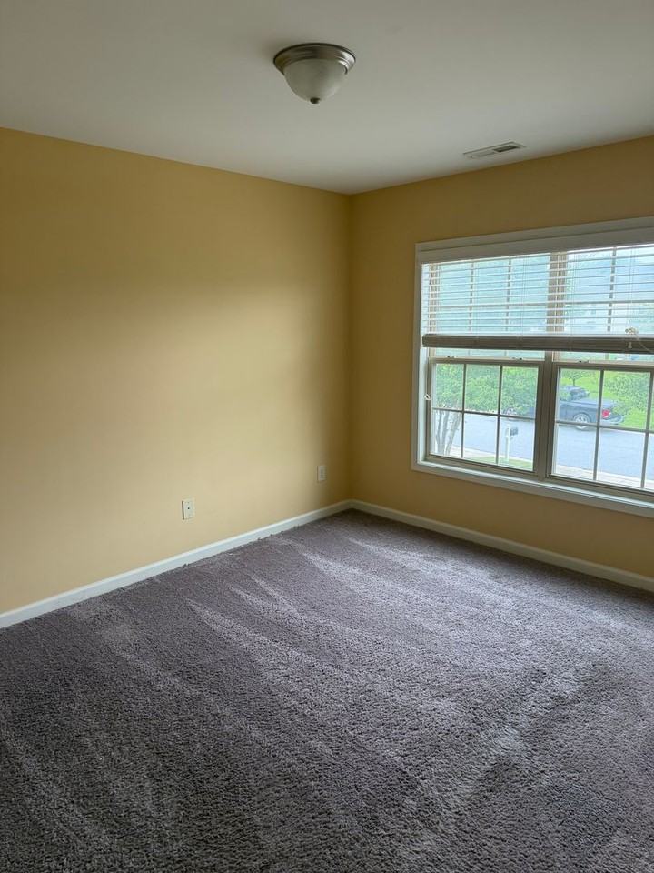 6147 Neuse Wood Dr - Photo 7 of 11