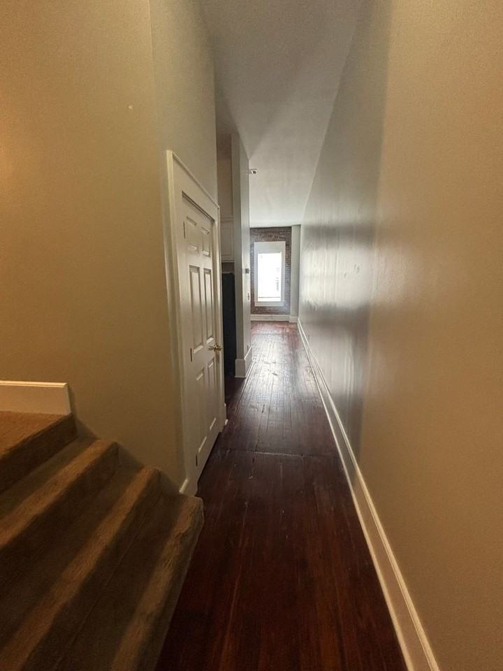 130 N Ashley St #D - Photo 2 of 12