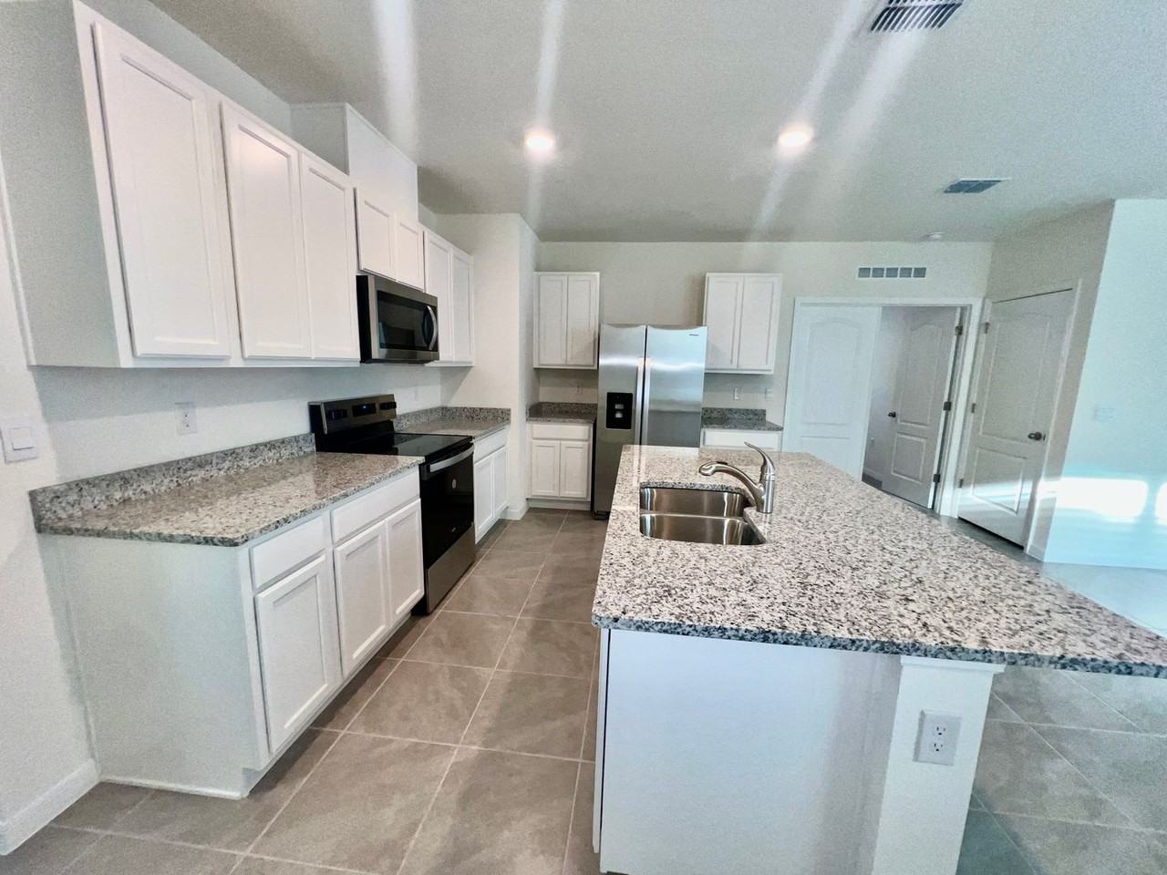 7086 Cattle Egret Dr - Photo 2 of 18