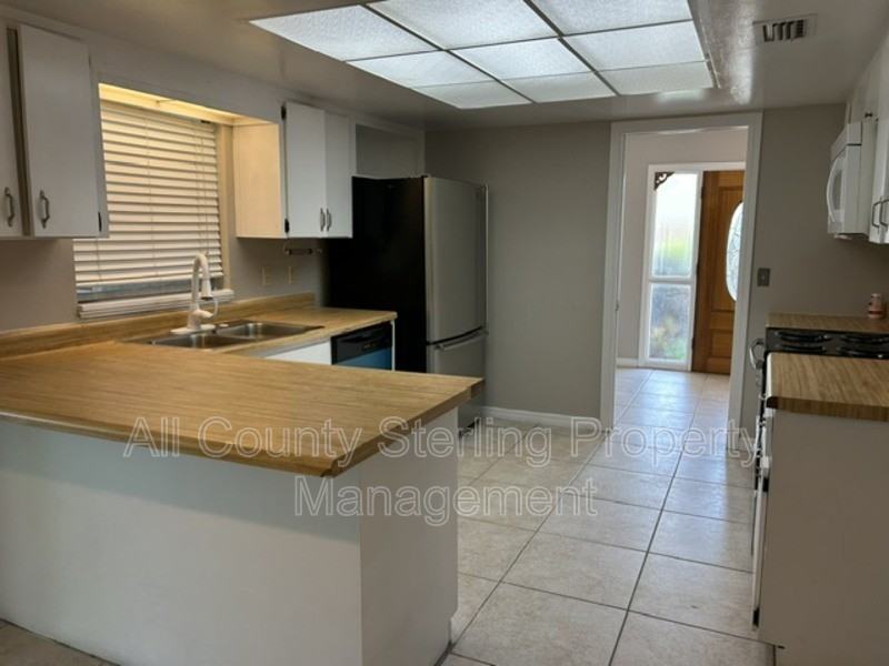 108 Dellwood Dr - Photo 2 of 18