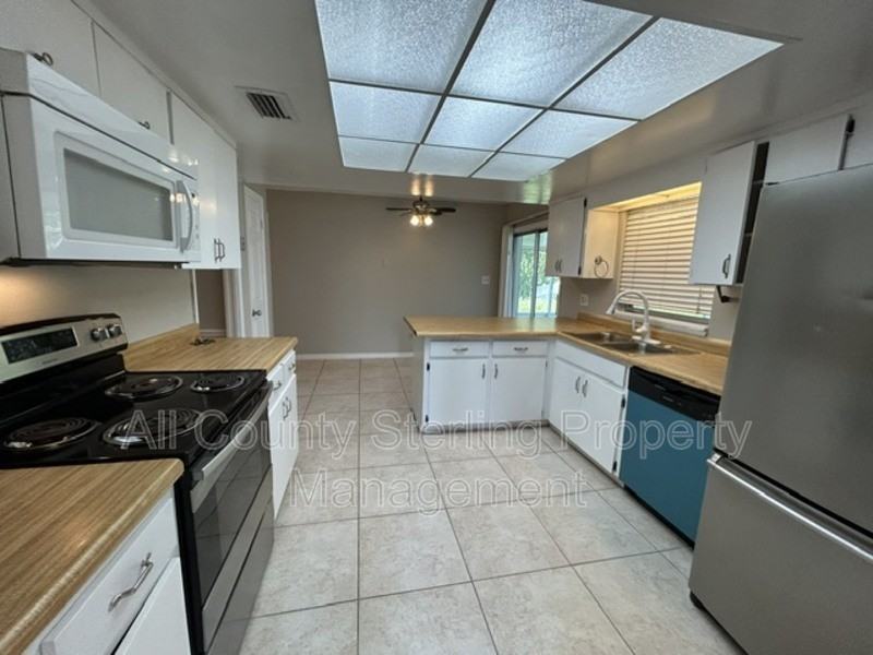 108 Dellwood Dr - Photo 3 of 18