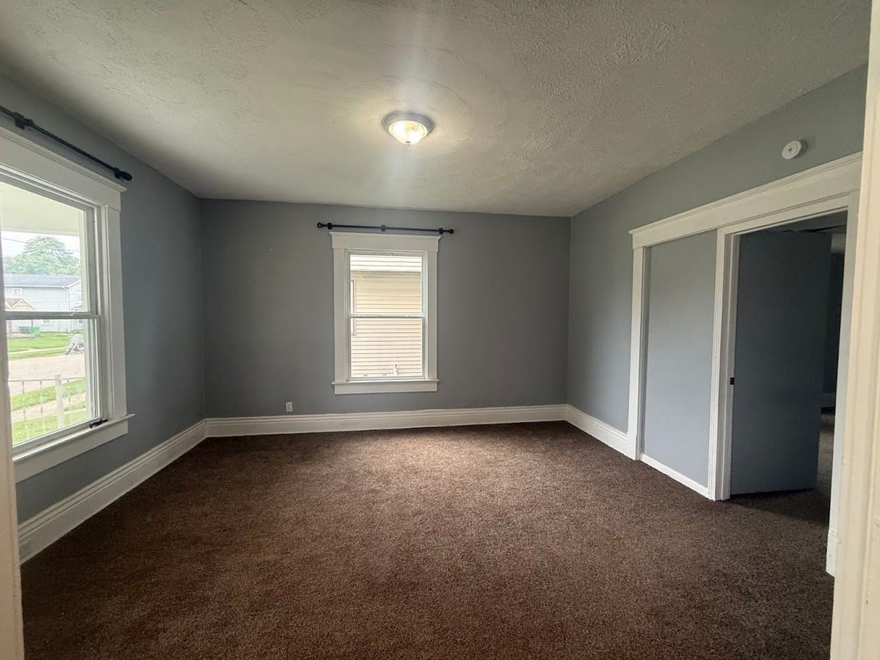 812 Green Ave Sw - Photo 3 of 16