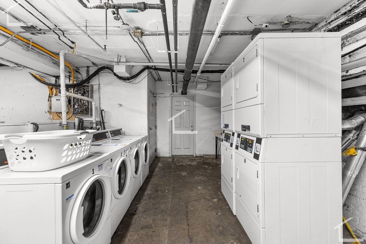 5 Commonwealth Ave - Photo 3 of 16