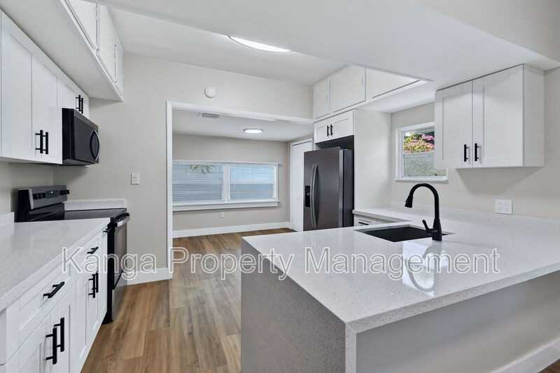 3714 Morton Ave Front House - Photo 2 of 40