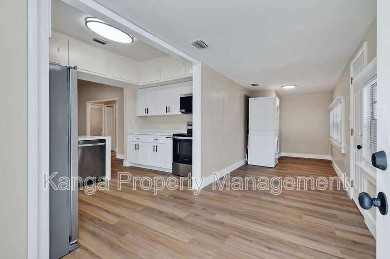 3714 Morton Ave Front House - Photo 6 of 40