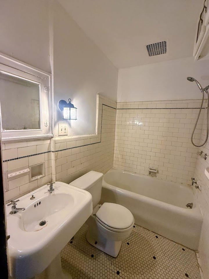 920 Columbia Ave - Photo 6 of 7