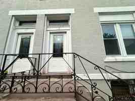featured image of 115 S 10th St