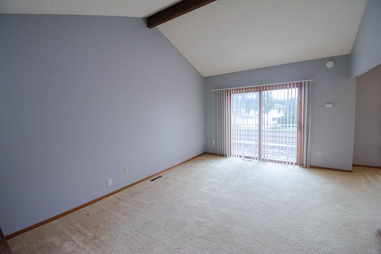 764 Neville Ct Se - Photo 4 of 20