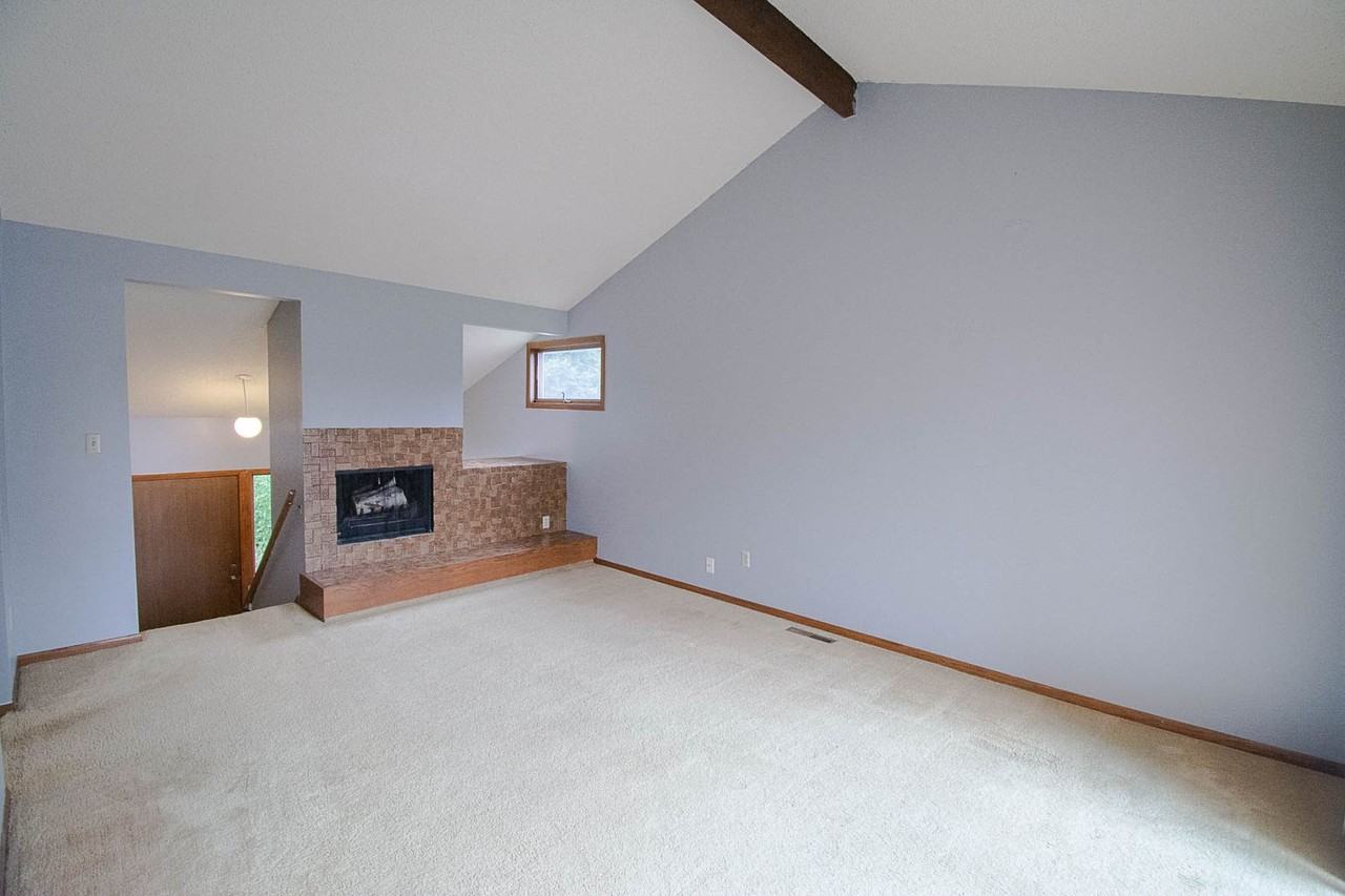 764 Neville Ct Se - Photo 5 of 20