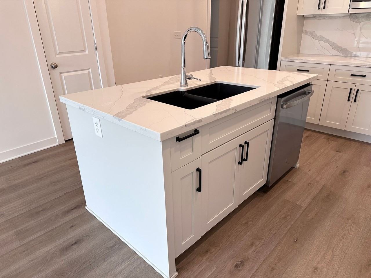 3819 Nw 93rd St - Photo 2 of 19