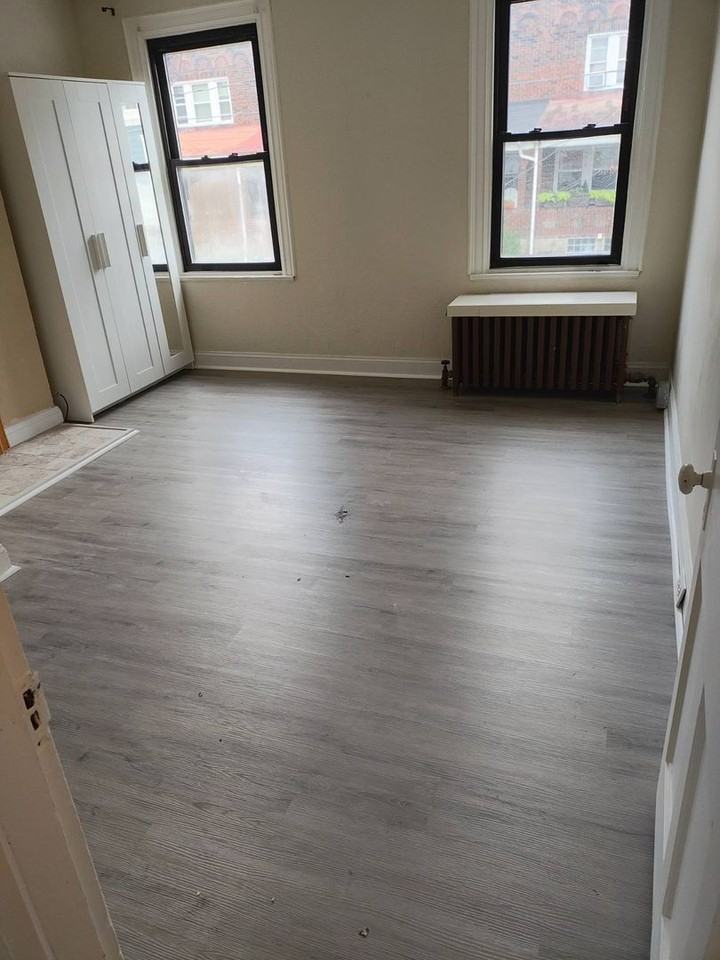 5329 Holmes St - Photo 6 of 10