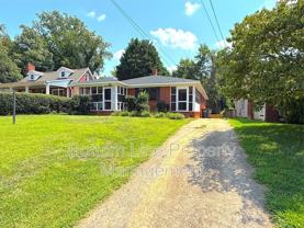 1945 Woodcrest Ave - Photo 1 of 1