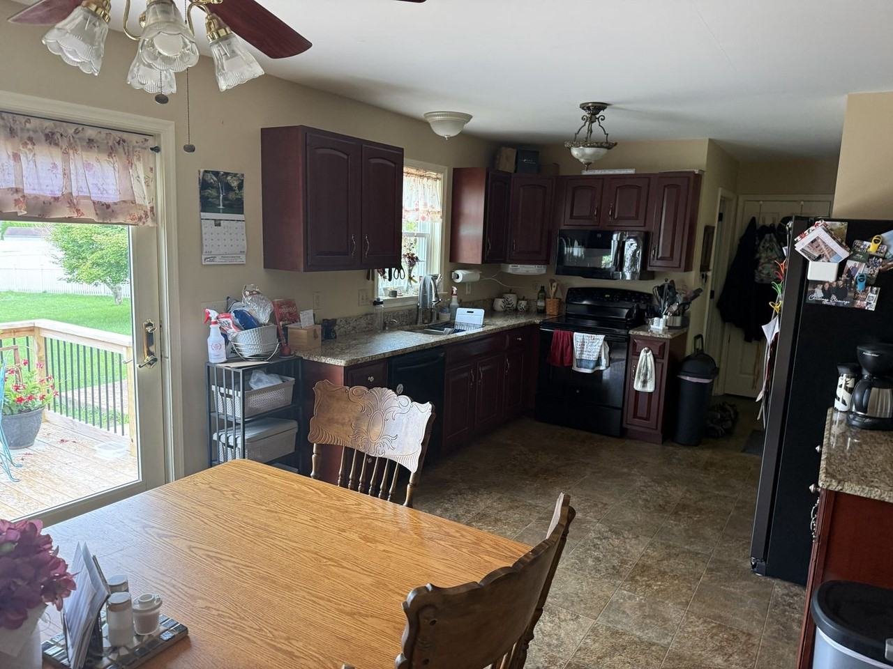 1223 E Newport Rd - Photo 5 of 13