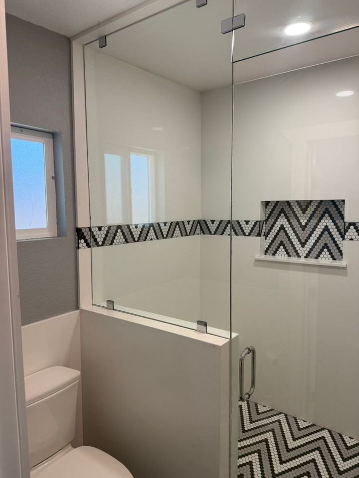 1065 De Moll Dr - Photo 5 of 34