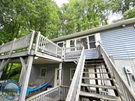 featured image of 460 White Oak Rd