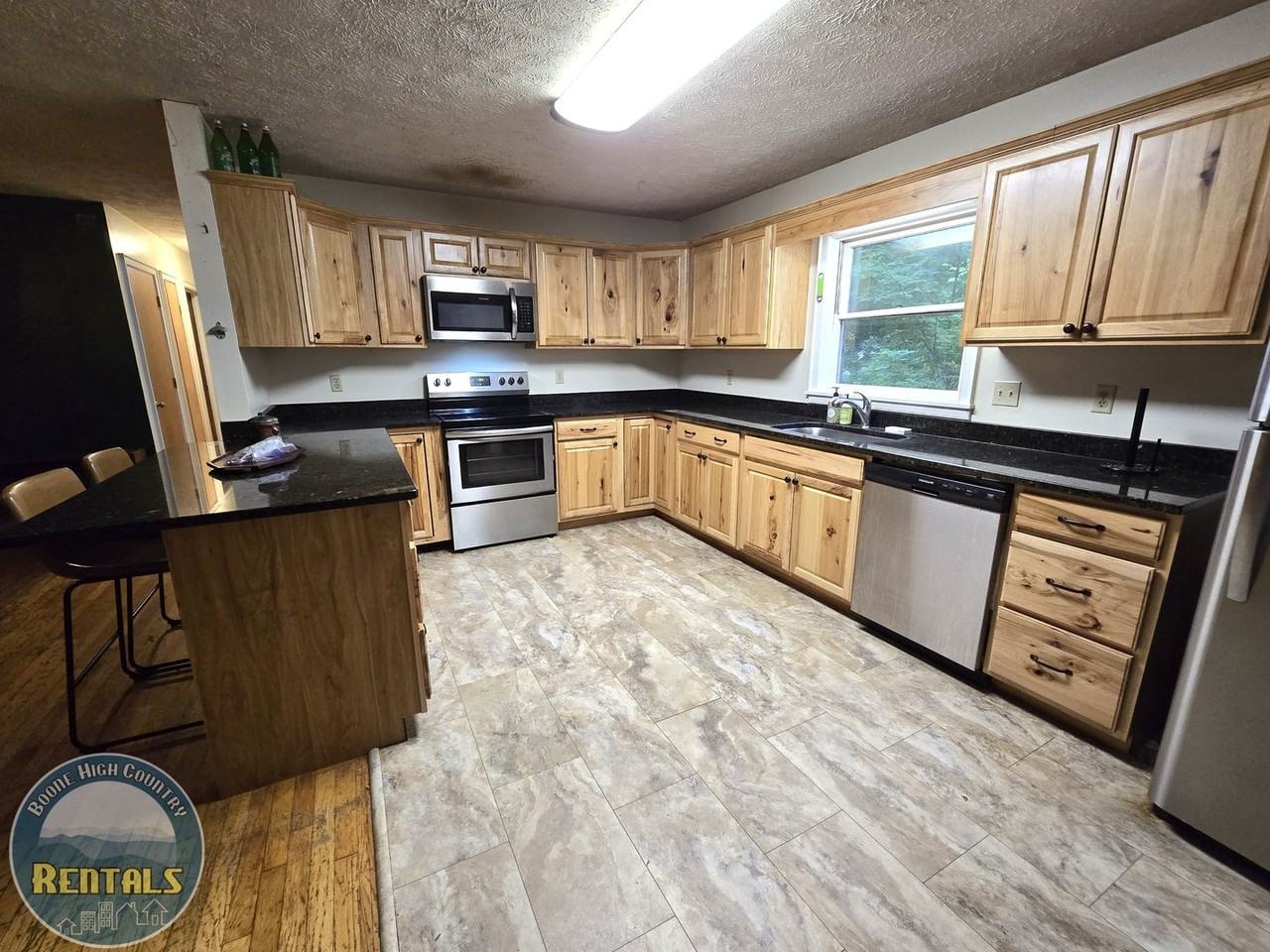 460 White Oak Rd - Photo 6 of 20