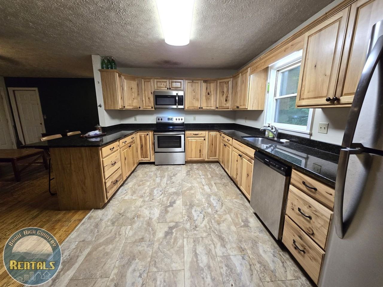 460 White Oak Rd - Photo 7 of 20