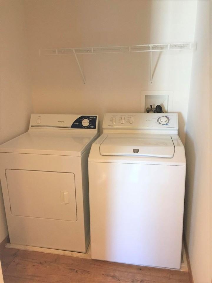 2991 Village Ln - Photo 7 of 12