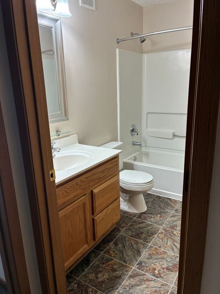 2991 Village Ln - Photo 6 of 12