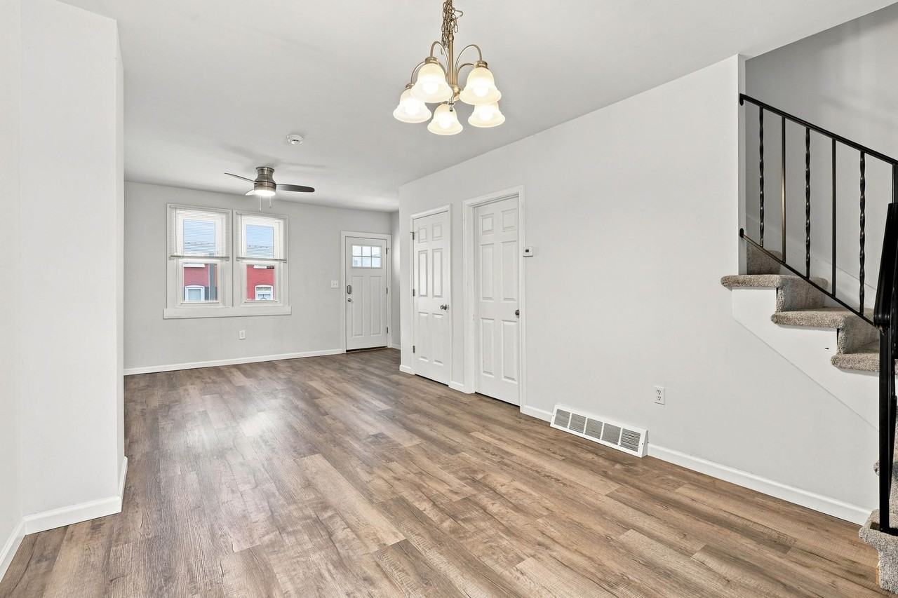 550 Dauphin St - Photo 4 of 27