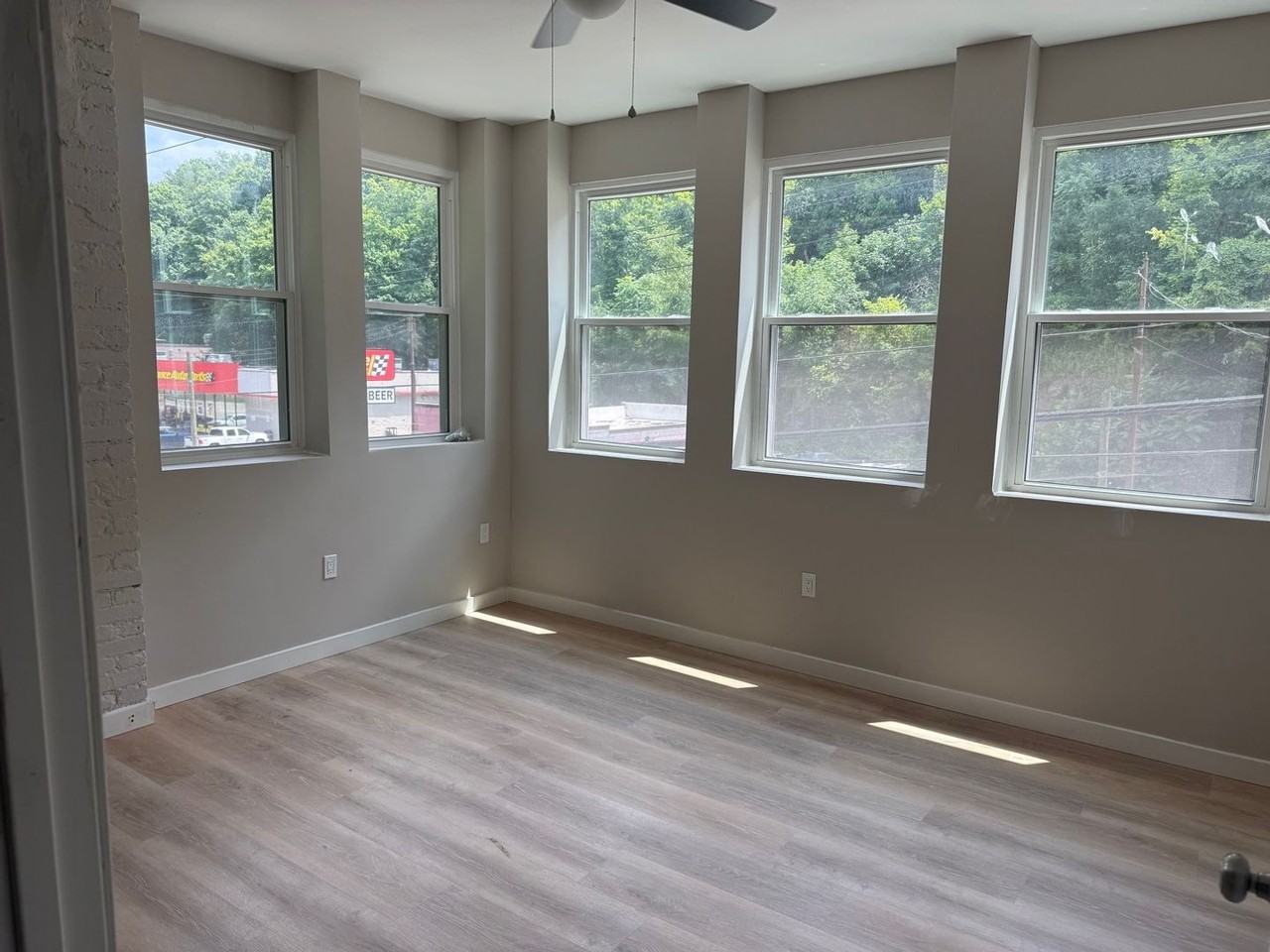 1420 W Liberty Ave - Photo 2 of 7
