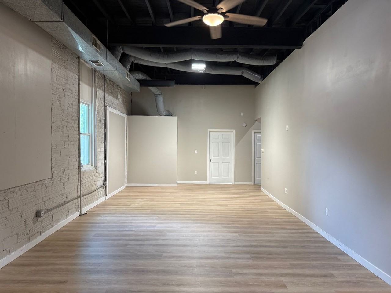 1420 W Liberty Ave - Photo 3 of 7