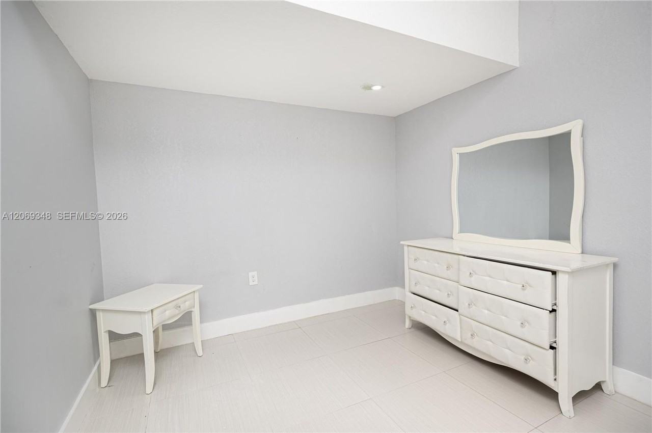21002 21002 SW 92nd Court 1, Cutler Bay, FL 33189 - 2463 #2463 - Photo 6 of 13